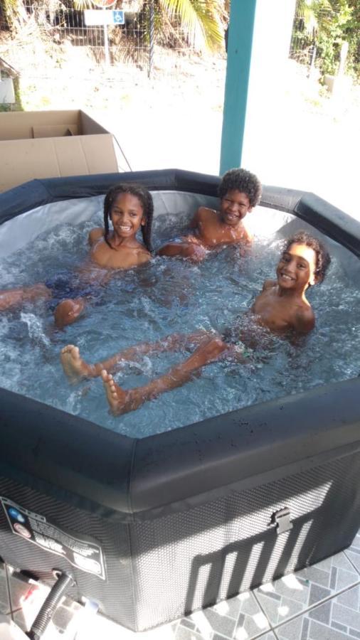 Saint-Pierre La Kay'Loulou Avec Spa Et Piscine מראה חיצוני תמונה